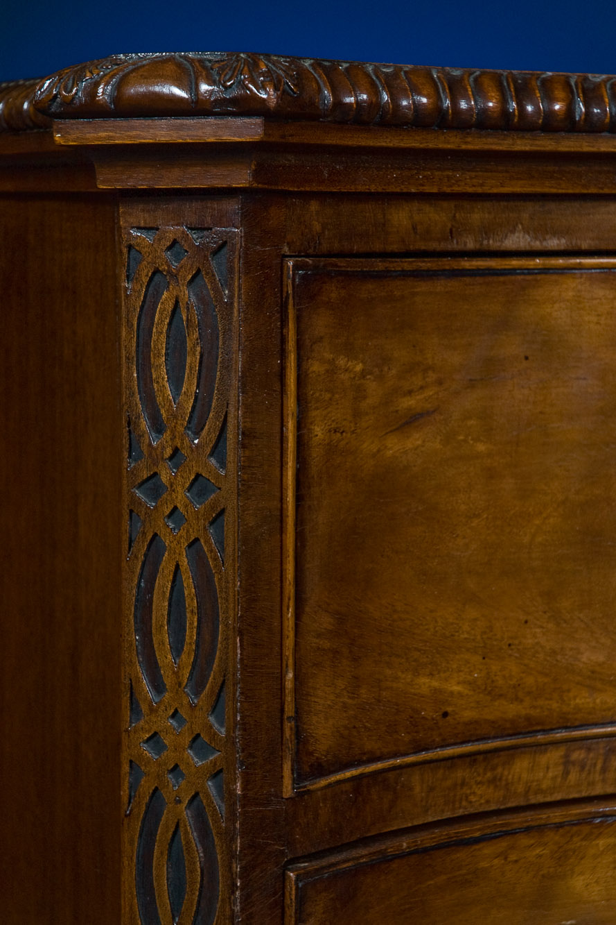 Mahogany Serpentine Shaped Chest - Image 2