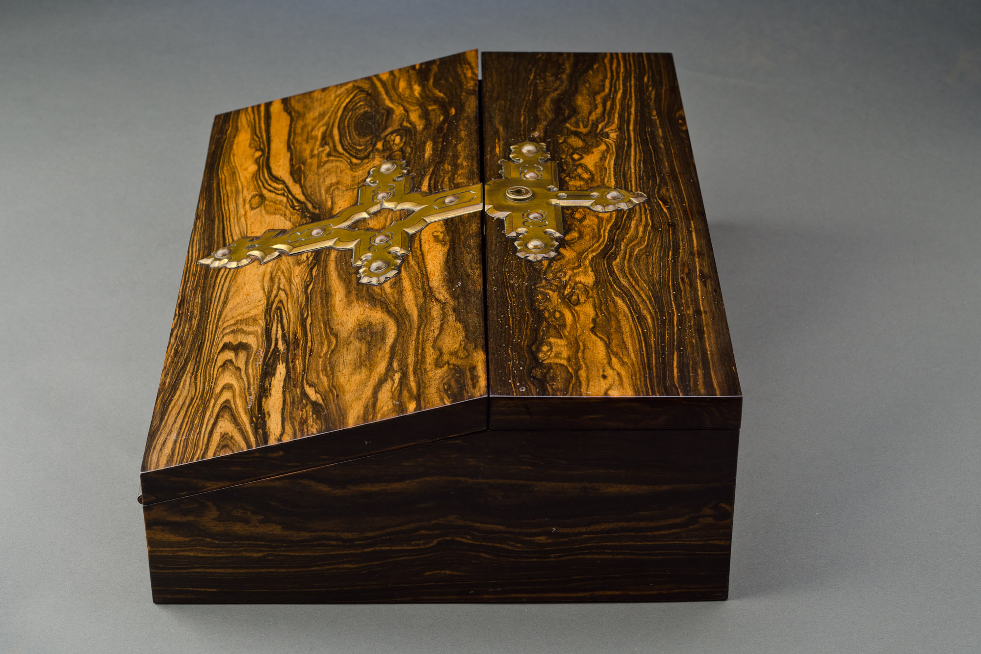Side View of Betjemann & Sons Writing Slope