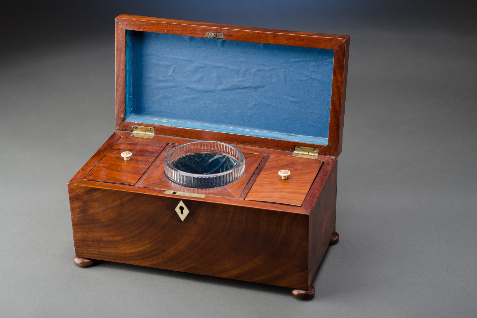 Beaded Tea Caddy - Image 2