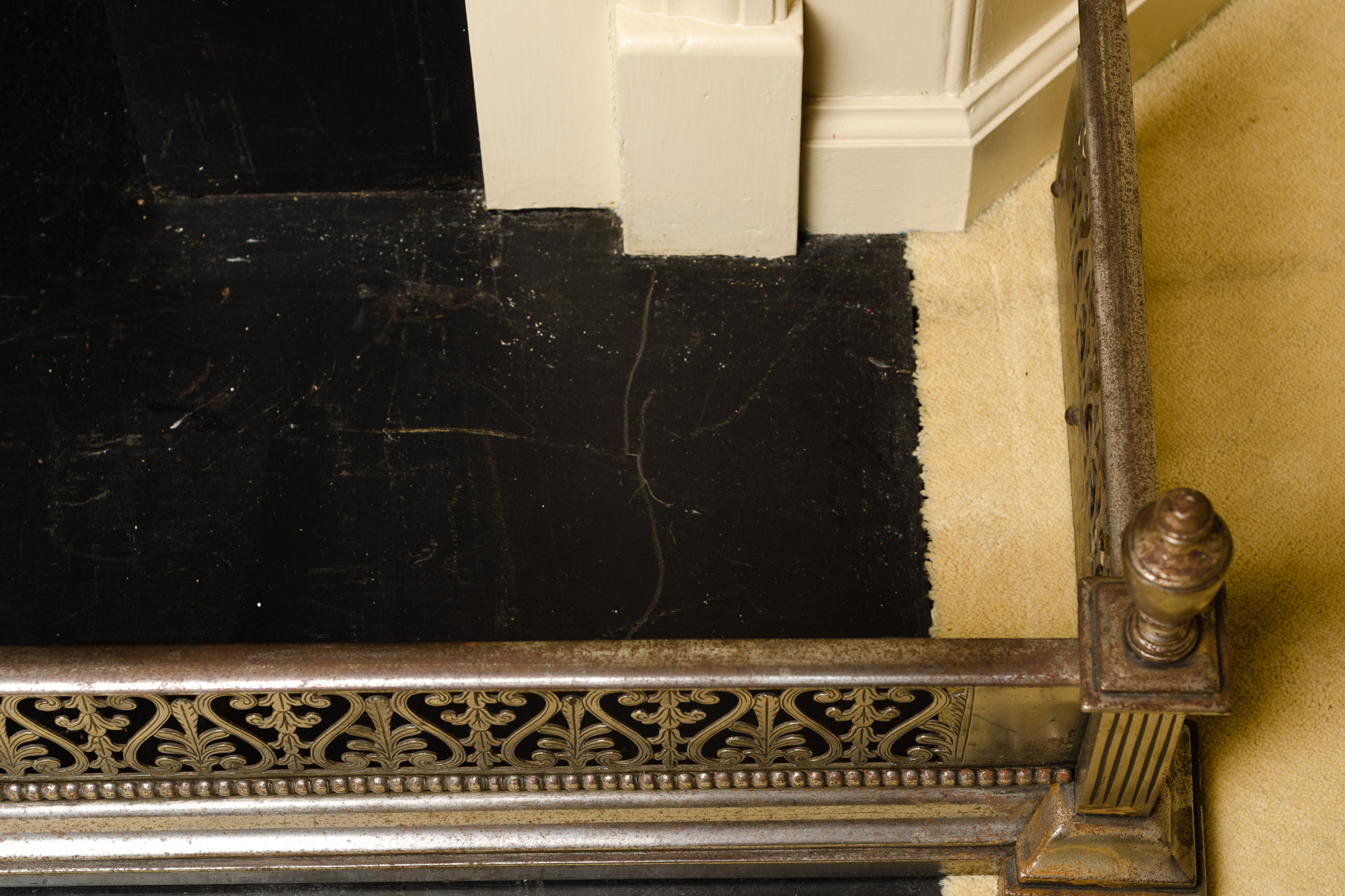 Steel Fire Fender with Urn Finials - Image 4